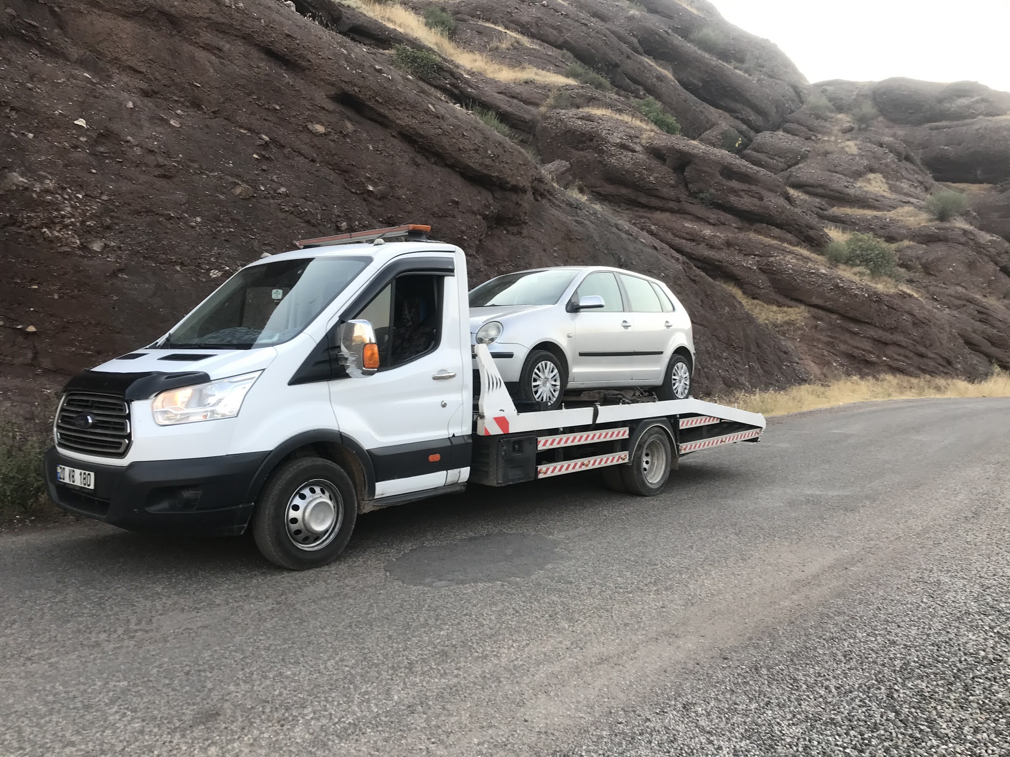 Otobanda Yolda Kalan Araçlara Özel Hızlı Müdahale