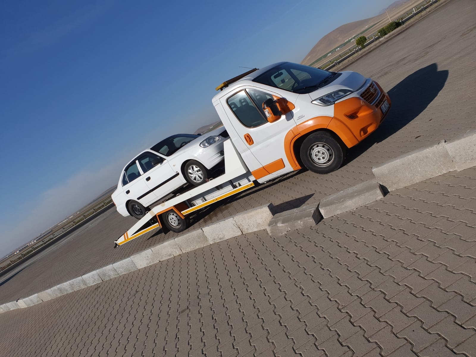 Otoparktan Araç Çıkarma ve Yetkili Servise Teslim